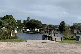 121 SE Paradise Pl, Stuart, FL 34997 - Photo 33