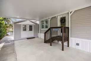 121 SE Paradise Pl, Stuart, FL 34997 - Photo 23