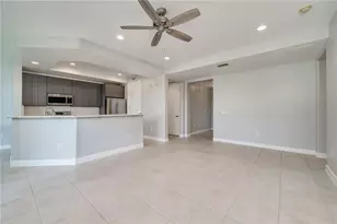 8277 NW 127th Ln, Parkland, FL 33076 - Photo 9