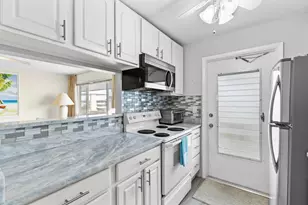 100 Doolen Ct, North Palm Beach, FL 33408 - Photo 11