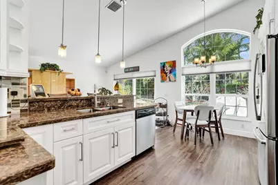 6842 Dogwood Lane, Margate, FL 33063 - Photo 15