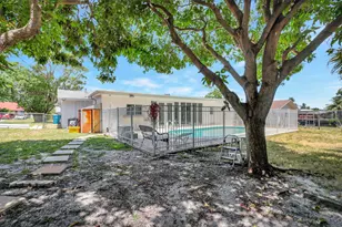 334 SW 13th Ave, Boynton Beach, FL 33435 - Photo 5