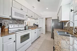 6325 Drake St, Jupiter, FL 33458 - Photo 9