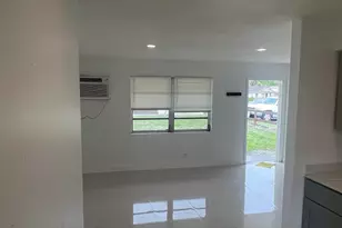 1691 SW 44th Terrace, Fort Lauderdale, FL 33317 - Photo 7