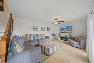 149 Lake Arbor Dr, Palm Springs, FL 33461 - Photo 3