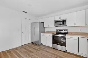 2101 SE Holland St, Port Saint Lucie, FL 34952 - Photo 17