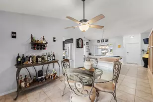 125 Parkwood Dr, Royal Palm Beach, FL 33411 - Photo 9