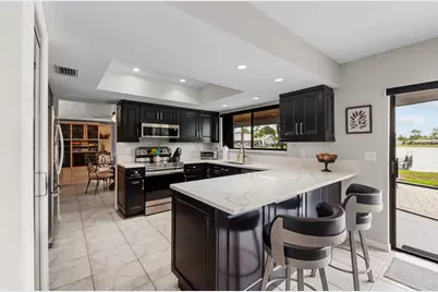 125 Parkwood Drive, Royal Palm Beach, FL 33411 - Photo 5
