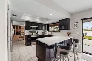 125 Parkwood Dr, Royal Palm Beach, FL 33411 - Photo 5