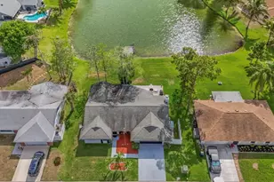 125 Parkwood Dr, Royal Palm Beach, FL 33411 - Photo 45