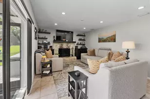 125 Parkwood Dr, Royal Palm Beach, FL 33411 - Photo 7