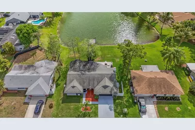 125 Parkwood Drive, Royal Palm Beach, FL 33411 - Photo 47