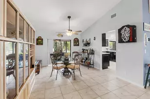 125 Parkwood Dr, Royal Palm Beach, FL 33411 - Photo 15