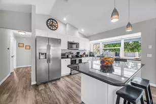 757 NE Eastlake St, Port Saint Lucie, FL 34983 - Photo 7