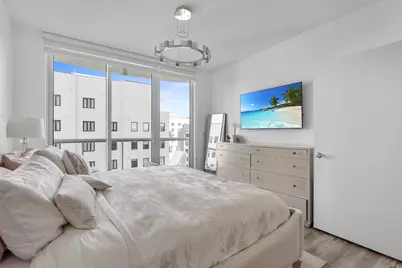 111 SE 8th Avenue #705, Fort Lauderdale, FL 33301 - Photo 5