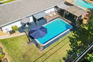 8610 NW 46th St, Lauderhill, FL 33351 - Photo 17