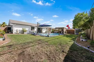 8610 NW 46th St, Lauderhill, FL 33351 - Photo 13