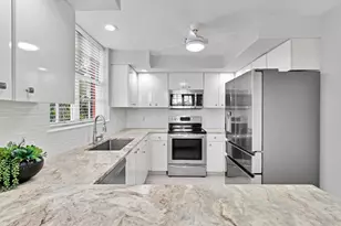 5520 N Harbor Village Dr, Vero Beach, FL 32967 - Photo 9