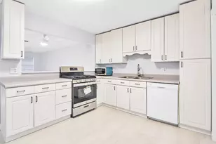 4858 Arthur St, Palm Beach Gardens, FL 33418 - Photo 9