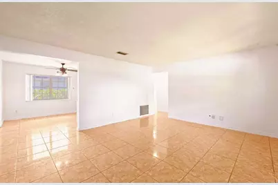 5749 Buchanan Street, Hollywood, FL 33021 - Photo 7