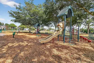 184 Greentree Cir, Jupiter, FL 33458 - Photo 29