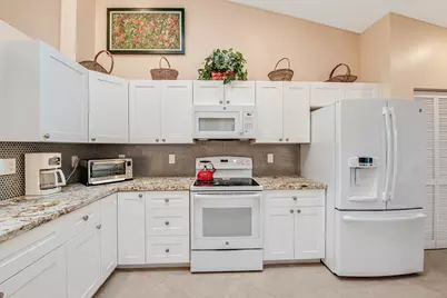 7690 Majestic Palm Drive, Boynton Beach, FL 33437 - Photo 15