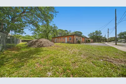 438 NW 13th Avenue, Fort Lauderdale, FL 33311 - Photo 5