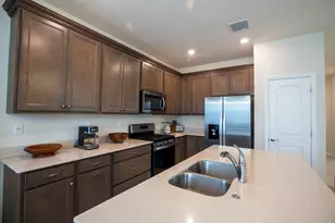 4601 E Pinehurst Trl Trail E, Oakland Park, FL 33309 - Photo 9