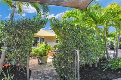 1616 SE 4th Street, Deerfield Beach, FL 33441 - Photo 11