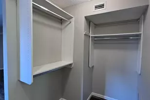 1532 W Harmony Lake Cir, Davie, FL 33324 - Photo 9