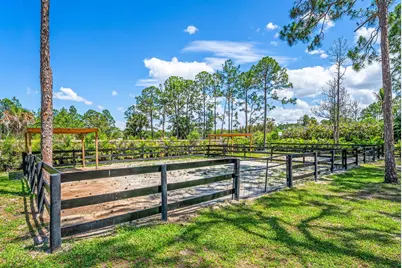 16105 Temple Boulevard, The Acreage, FL 33470 - Photo 21