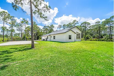 16105 Temple Boulevard, The Acreage, FL 33470 - Photo 11