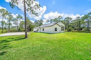 16105 Temple Blvd, The Acreage, FL 33470 - Photo 11
