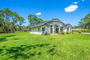 16105 Temple Blvd, The Acreage, FL 33470 - Photo 15
