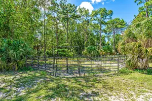 16105 Temple Blvd, The Acreage, FL 33470 - Photo 29