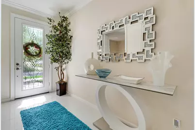 10118 SW Canossa Way, Port Saint Lucie, FL 34986 - Photo 3