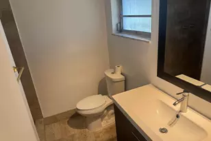 100 NW 27th St, Pompano Beach, FL 33064 - Photo 13