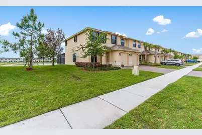 10156 W Villa Circle, Vero Beach, FL 32966 - Photo 9