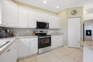 2462 Westmont Pl, Royal Palm Beach, FL 33411 - Photo 9
