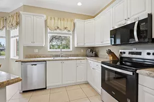 2462 Westmont Pl, Royal Palm Beach, FL 33411 - Photo 9