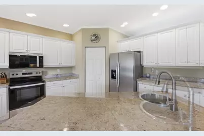 2462 Westmont Place, Royal Palm Beach, FL 33411 - Photo 13