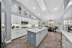 542 SW Sanctuary Dr, Port Saint Lucie, FL 34986 - Photo 21