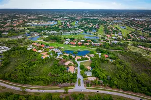 542 SW Sanctuary Dr, Port Saint Lucie, FL 34986 - Photo 49