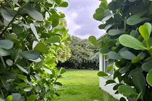 1094 Raintree Ln, Wellington, FL 33414 - Photo 3