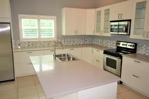 375 Sequoia Ln, Boca Raton, FL 33487 - Photo 7