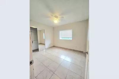 3680 N 56th Avenue #812, Hollywood, FL 33021 - Photo 9