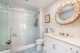 389 S Lake Dr, Palm Beach, FL 33480 - Photo 17