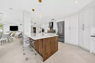 425 S Beach Rd, Tequesta, FL 33469 - Photo 11