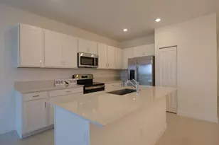 206 SE Woodbark St, Port Saint Lucie, FL 34984 - Photo 3