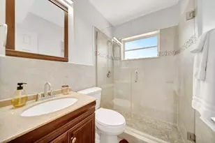 2724 NE 14th St, Fort Lauderdale, FL 33304 - Photo 5